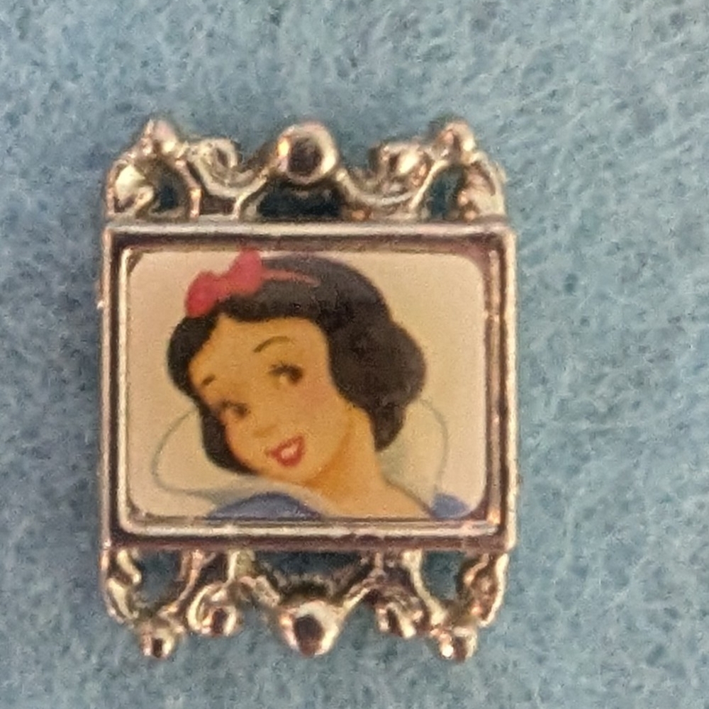 Silver Snow White And The Little Mermaid Charms.